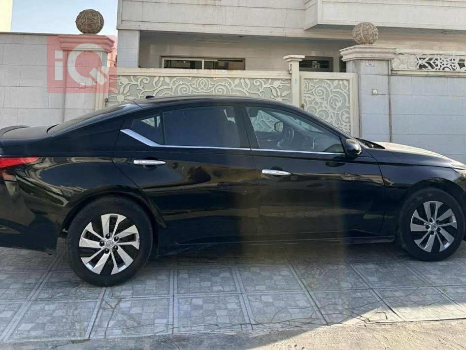 نیسان ئەلتیما